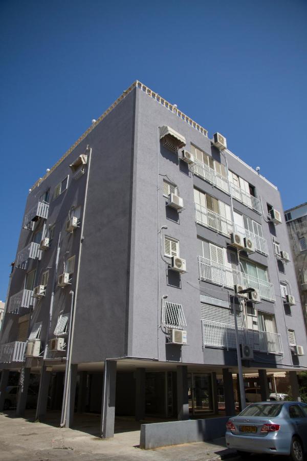 Apartments4you Maya Bat Yam Bagian luar foto