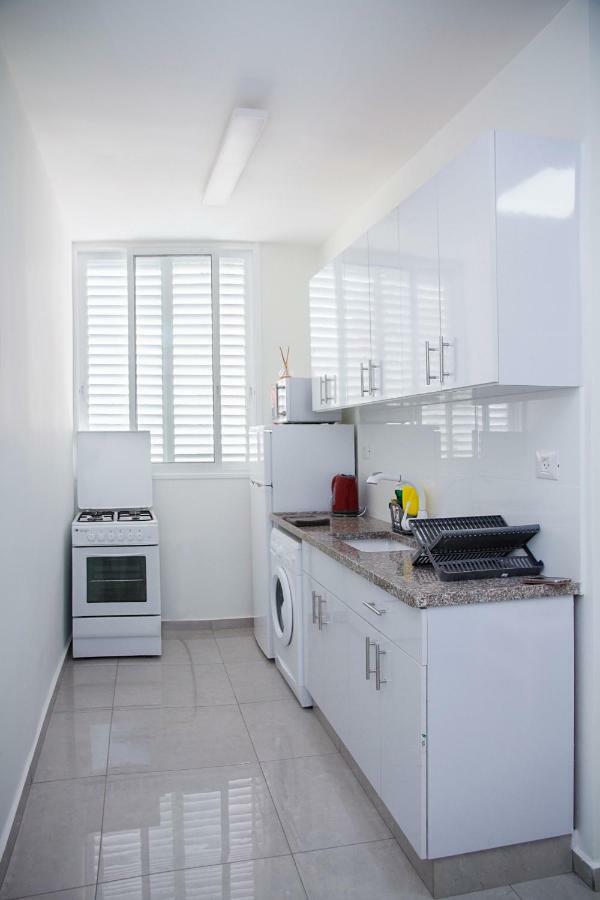 Apartments4you Maya Bat Yam Bagian luar foto