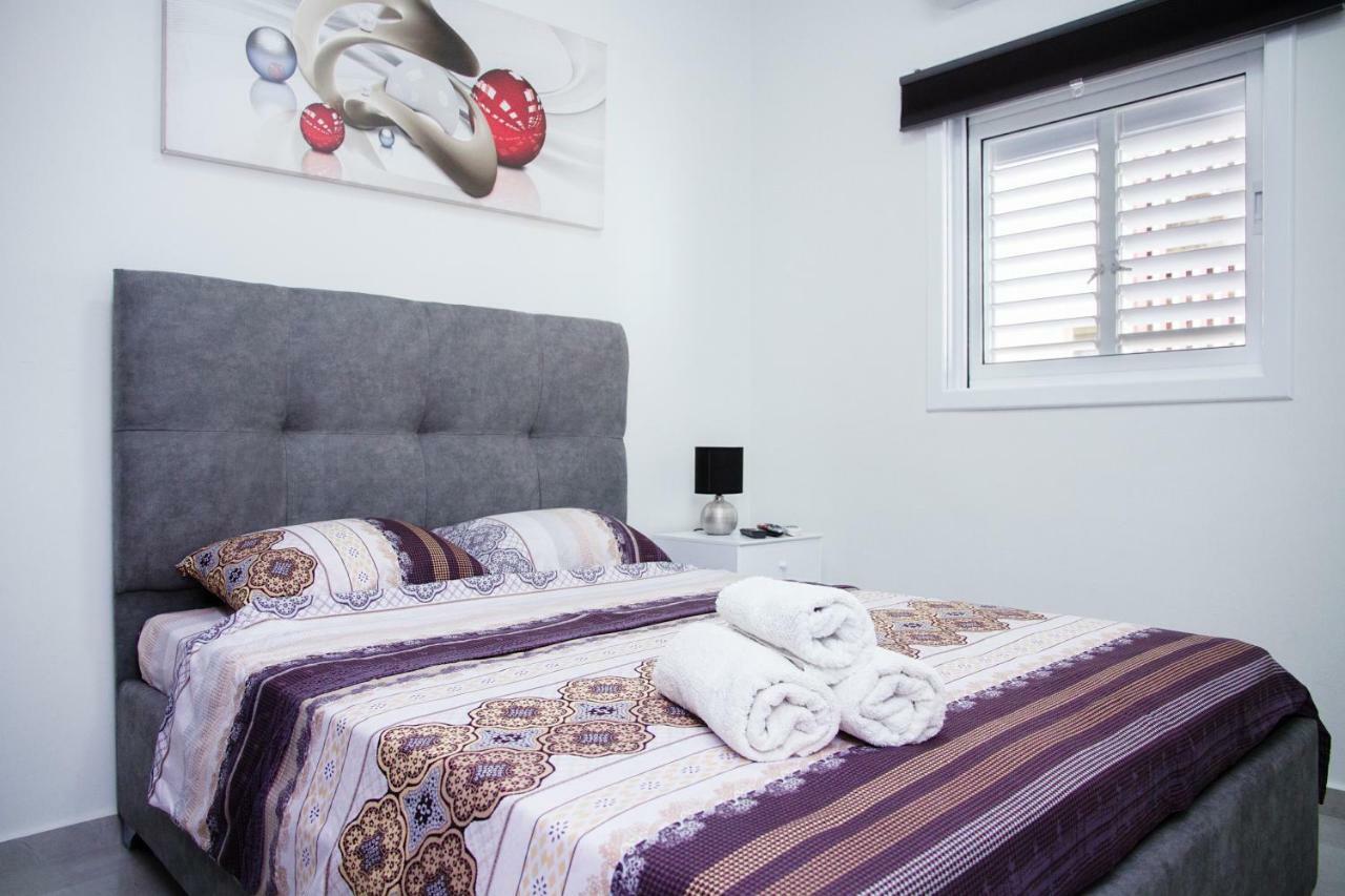 Apartments4you Maya Bat Yam Bagian luar foto