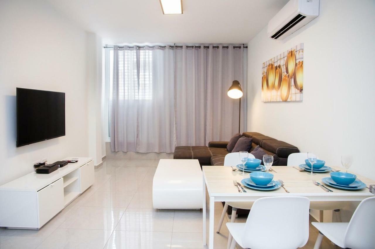 Apartments4you Maya Bat Yam Bagian luar foto